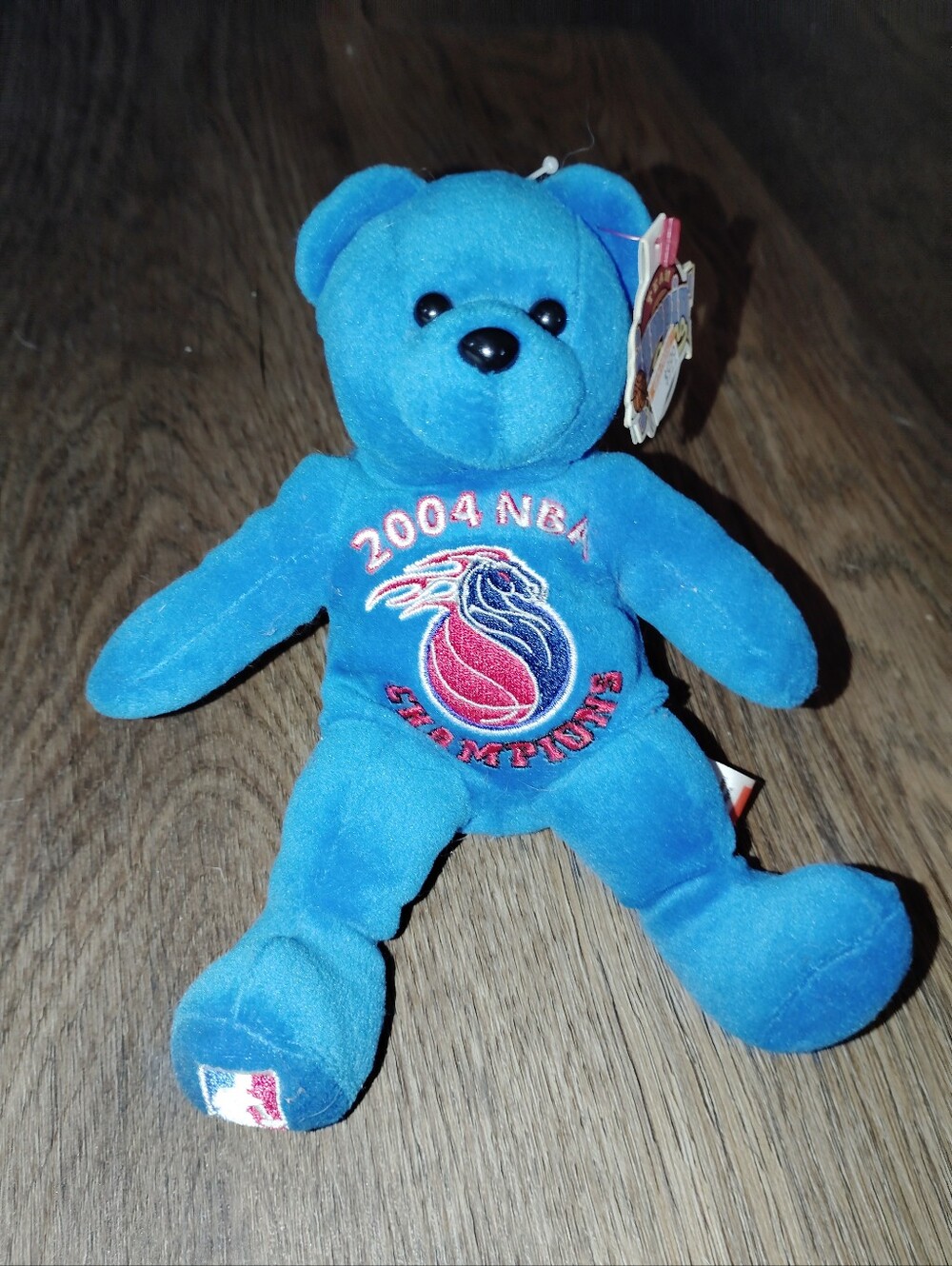 NBA Plush Teddy Bear - Blue 2004 NBA Champions Set - Picture 3 of 8